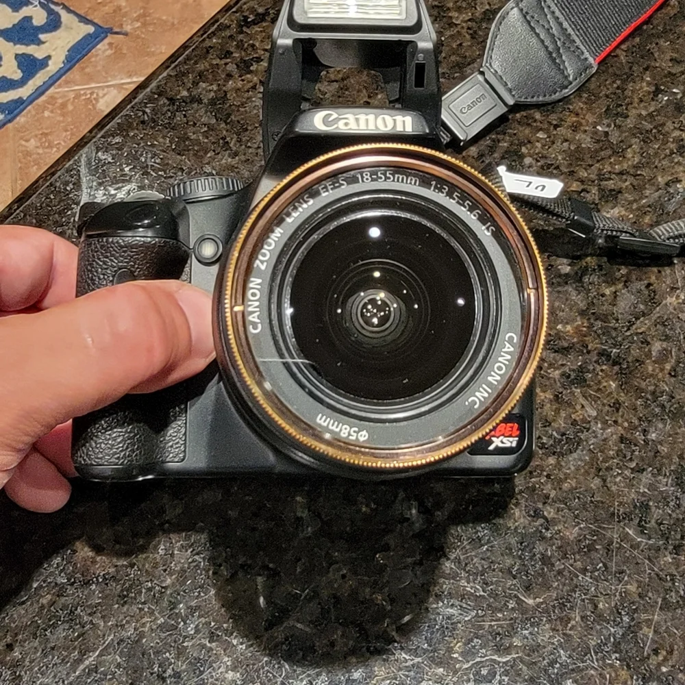 CANON Eos Rebel DSLR XSi & 2 Canon Lens